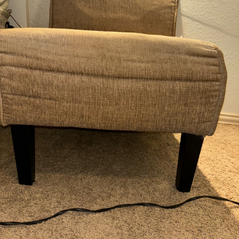 Small brown couch - Picture 3 of 4